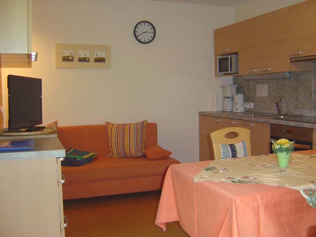 Gästehaus Emberger Mayrhofen Zimmer foto