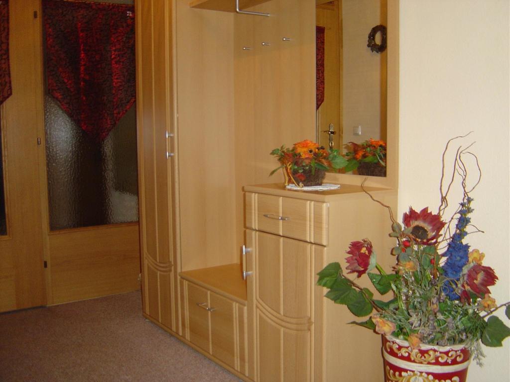 Gästehaus Emberger Mayrhofen Zimmer foto