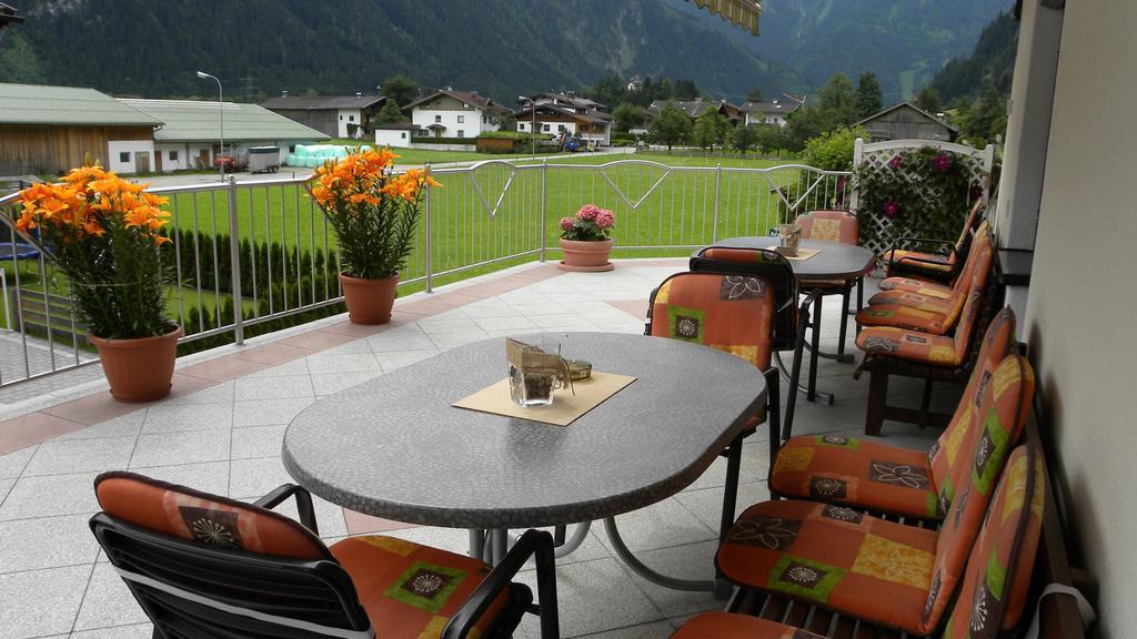 Gästehaus Emberger Mayrhofen Exterior foto